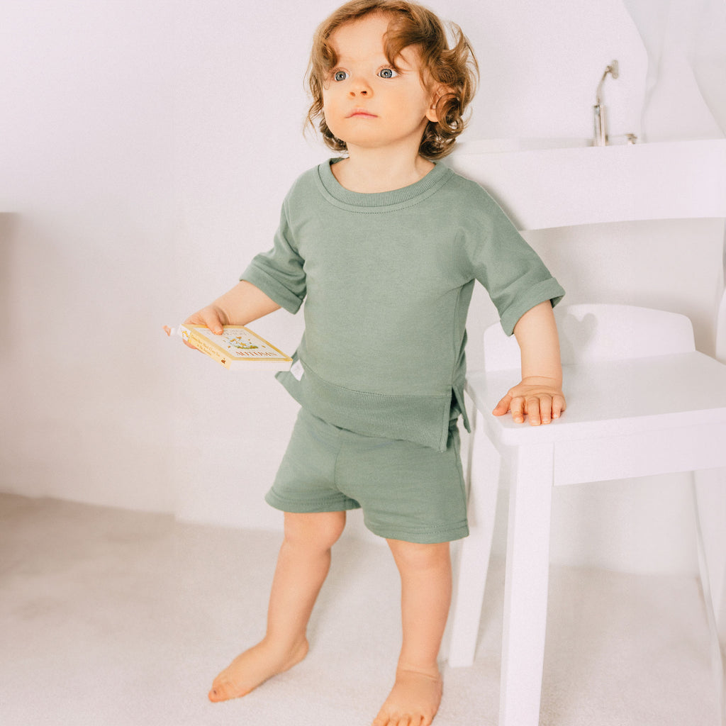 Relaxed Play Set